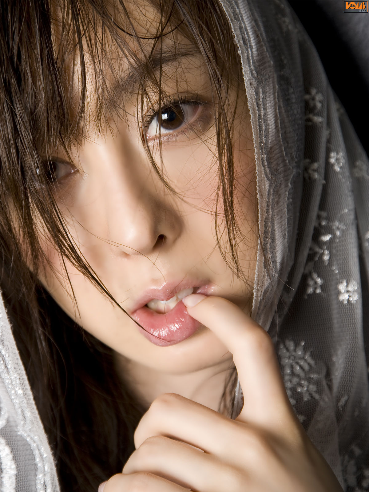 秋山莉奈-[Bomb.TV]高清写真图套图写真图集2008-12气质性感美臀 秋山莉奈女神私房照 - 福利社[Bomb.TV]套图2008-12，秋山莉奈(Rina Akiyama)，日本的写真模特儿、女演员、艺人，出身于日本东京都，隶属于麒麟制作（キリンプロ）。|福利社