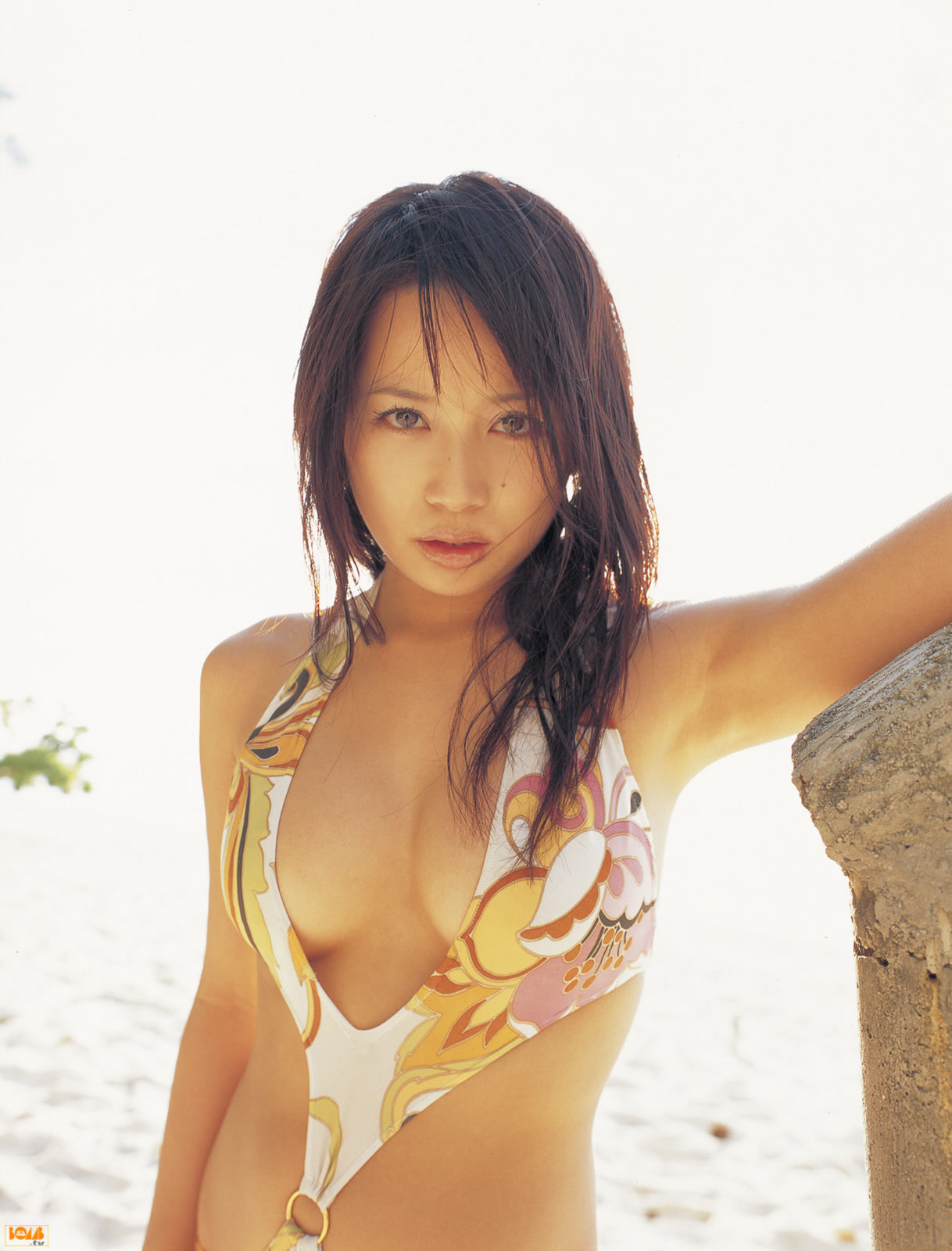 NATSUME(佐野夏芽)-[Bomb.tv]高清写真图套图写真图集2005-05比基尼诱惑 NATSUME女神私房照|福利社