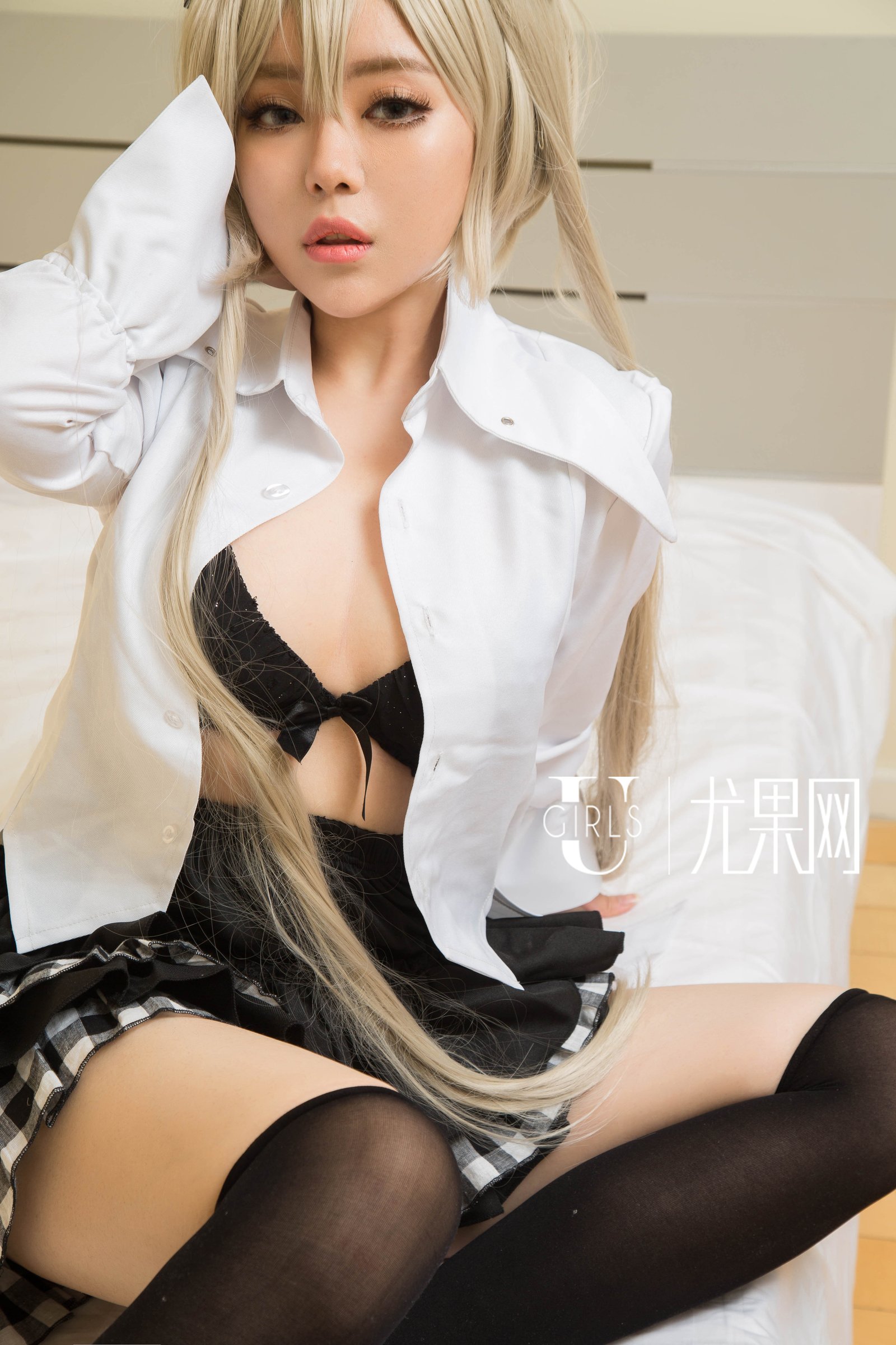 素衣、杨子惜 [Ugirls尤果网]高清写真图第178期 扑通扑通LOVE童颜巨乳角色扮演 杨子惜女神私房照 - 福利社如果说520是告白日，那么521便是回复我爱你。所以今天大尤果为各位宝宝谋福利，卖萌的春日野穹VS尤果女仆的特殊服务！咱们先说穹妹，这一二次元宅男女神在多少的少男心中种下了一颗欲望的种子！躁动不安！让多少宅男夜不能寐，闻鸡再也不能翩翩舞！当她那暧昧的眼神射进你的心里时，你是不是也中了这魅惑一击？再说说今天的第二位女主角，她是百看不厌的朱迪，疯狂了整个动物城，席卷了多少亿的票房！她是尤果特殊叫起床服务的粉色小女仆，也是紫色头发的和服姬，当她慢慢脱去纱裙的时候，扑通扑通的心跳已经告诉了我你的答案！|福利社