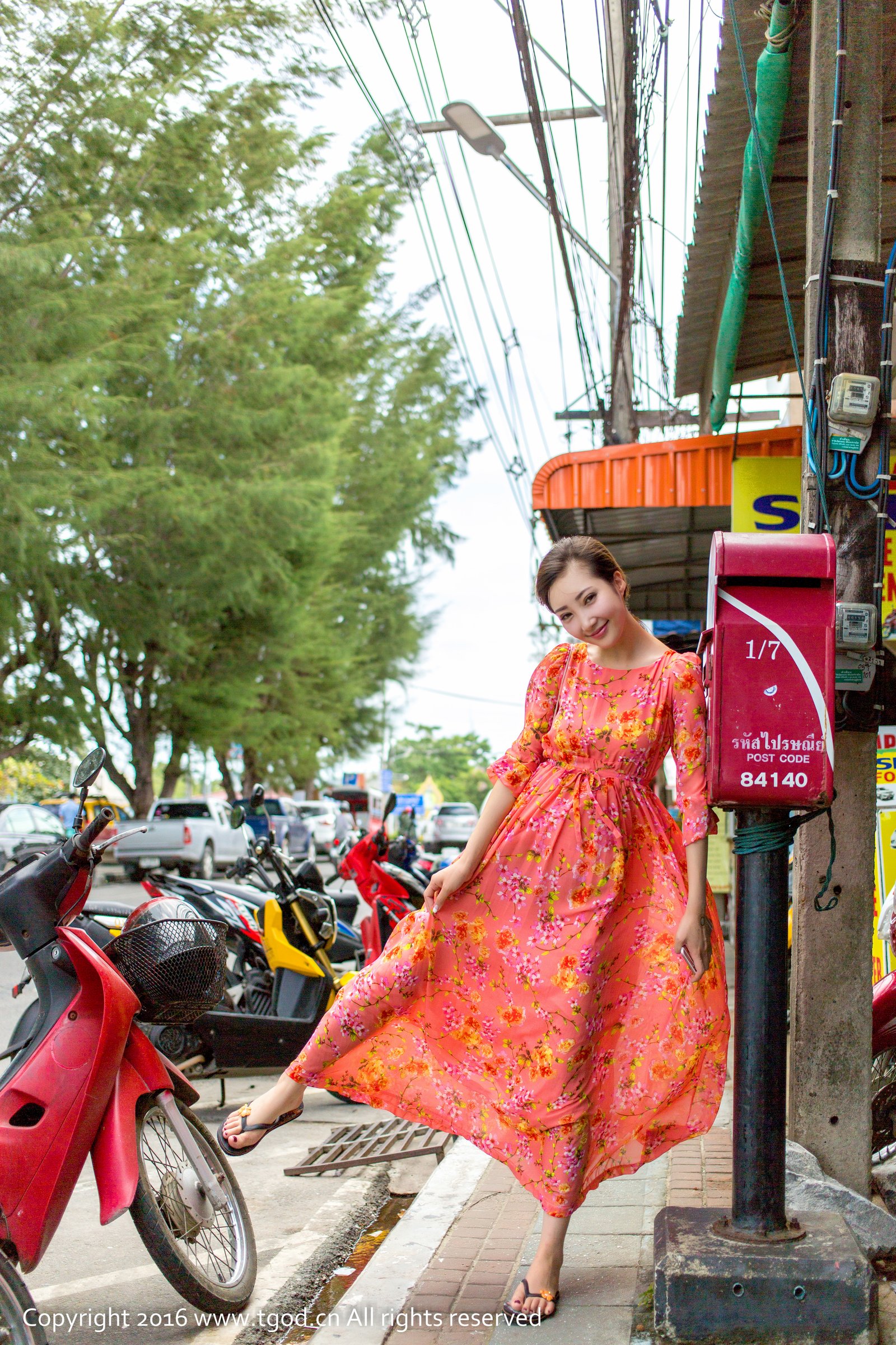 Yumi尤美 [TGOD推女神]高清写真图苏梅岛旅拍 第四刊 ~街拍比基尼护士 Yumi尤美女神私房照|福利社