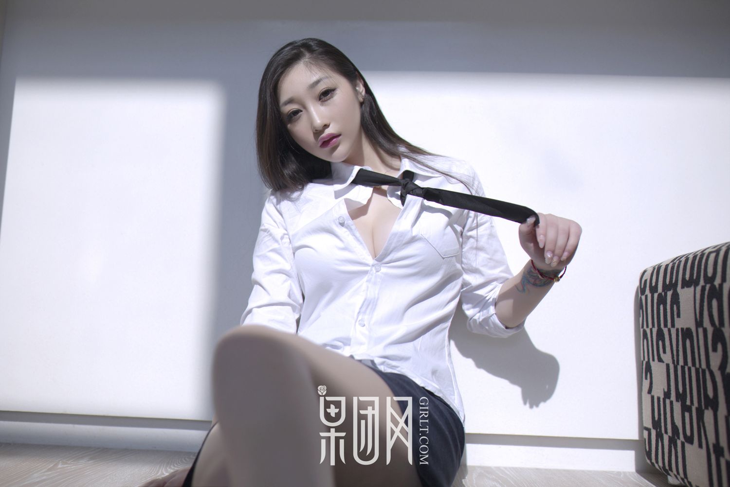 妲己_Toxic 制服诱惑系列之办公室禁忌！果团网制服内衣美腿 妲己_Toxic女神私房照 - 福利社今秋，妲己_Toxic 系列故事第二弹，办公室的诱惑即将上演，各位老板你们准备好了吗？|福利社