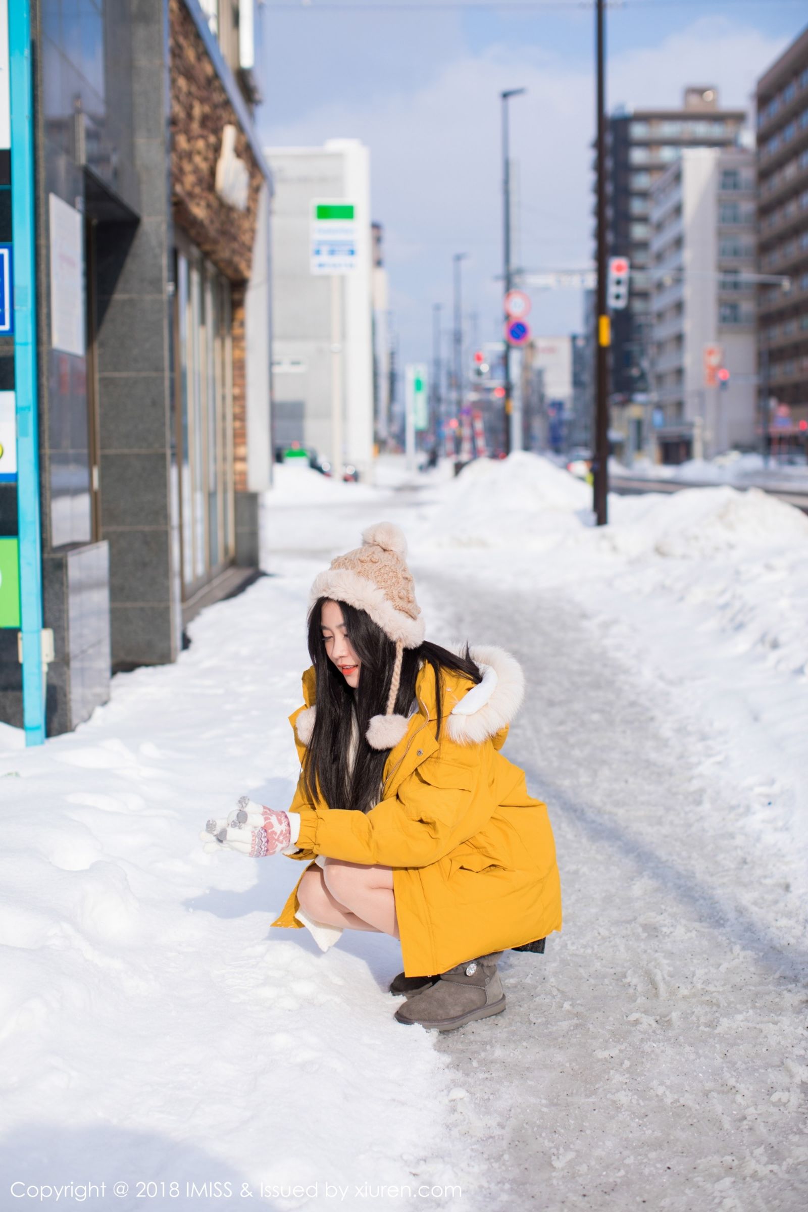 冬日女神许诺Sabrina 雪地戏耍妩媚和服爱蜜社雪地和服 许诺Sabrina女神私房照|福利社