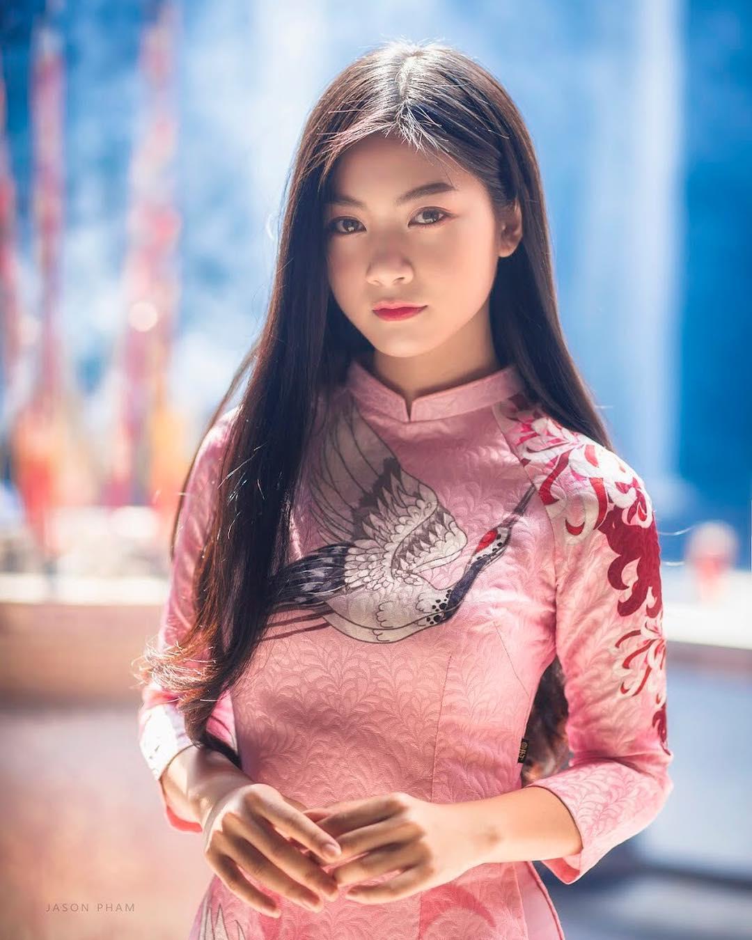 Nam Phuong- 越南好老婆vs青涩美少女清纯清新养眼 Nguyễn Bùi Nam Phương女神私房照 - 福利社早年网上曾流传一张街招，大概是说几万块就可以帮你娶到个越南老婆，再加上近年大家发现到越来越多的越南美女，娶个越南老婆似乎都真是一件很吸引的事。但越南女生是不是真的好老婆的人选？不直接答你，用Nam Phuong答你！|福利社