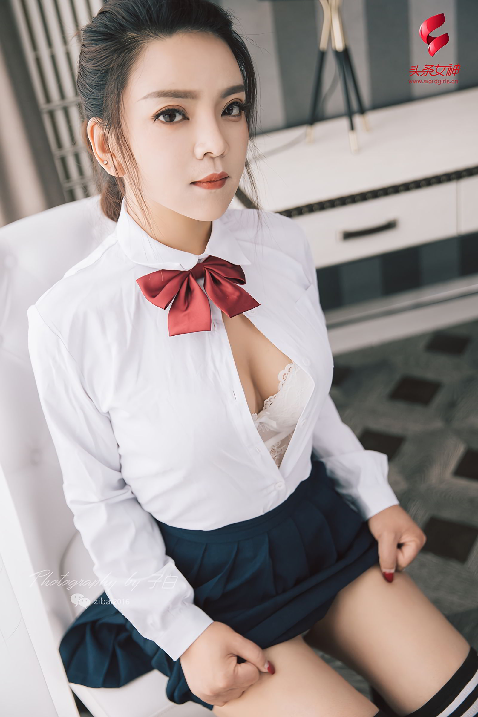 [TouTiao头条女神]高清写真图 2019.06.11 好好学习，天天向上头条女神校服 雨墨女神私房照|福利社