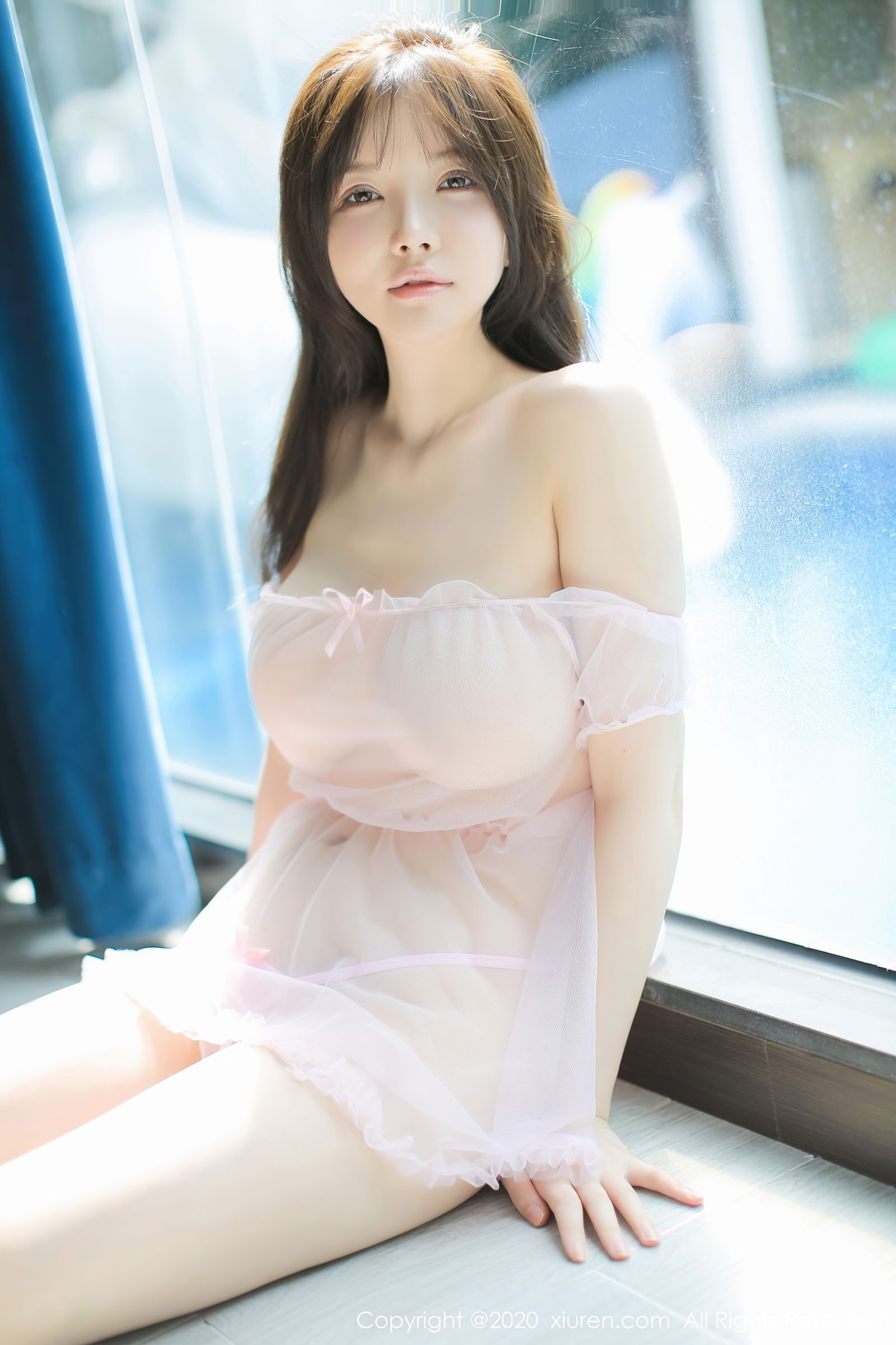 [XiuRen]高清写真图 2020.09.25 No.2602 糯美子Mini秀人网家居童颜巨乳内衣 米妮大萌萌女神私房照 - 福利社模特@糯美子Mini 三亚旅拍发布，粉色主题的轻薄服饰，将她雪白细腻的肌肤显得更为娇柔，童颜欧派清纯可人不失性感魅力，希望大家喜欢和多多支持。|福利社