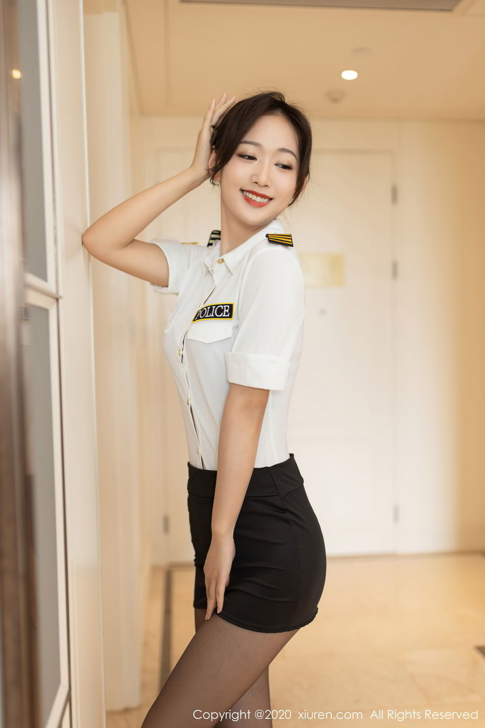 [XiuRen]高清写真图 2020.10.30 No.2720 唐安琪秀人网女神警花制服内衣黑丝 唐安琪女神私房照 - 福利社新人模特@唐安琪 首套发布，主题为警花搜查官制服系列，拥有精致面容与曼妙身姿的佳丽，共75P，希望大家喜欢和多多支持新人。。|福利社