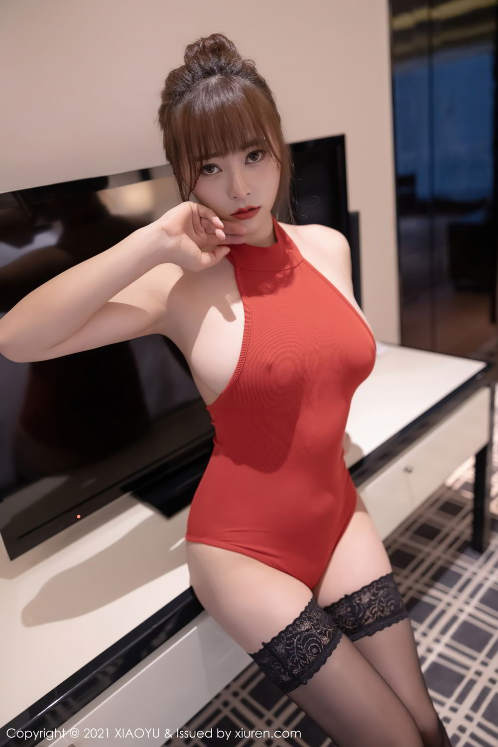 [XIAOYU]高清写真图 2021.03.31 VOL.500 奈沐子语画界浴室黑丝 奈沐子女神私房照 - 福利社新人模特@奈沐子 发布，猩红的连衣服饰与蕾丝黑丝，独特极致的浴室魅惑，希望大家喜欢和多多支持新人。|福利社