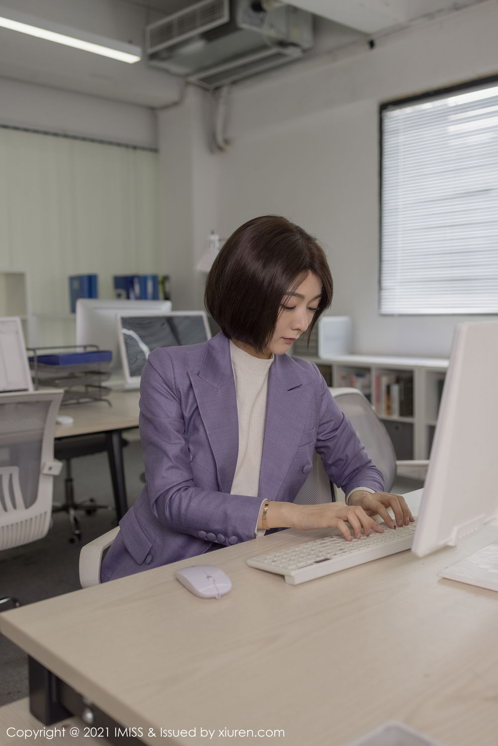 [IMISS]高清写真图 2021.04.19 VOL.578 Angela00 小热巴爱蜜社女神制服内衣丝袜 小琪女神私房照|福利社