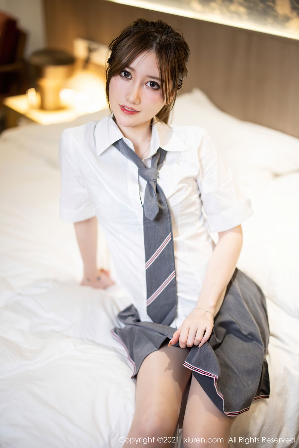 新人模特美桃酱 JK制服清纯甜美秀人网制服 美桃酱女神私房照|福利社